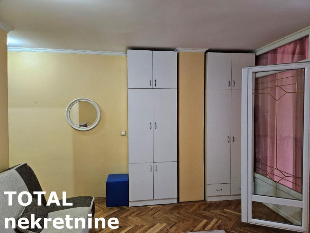 Slika 2 - Stan,NOVI SAD,GRBAVICA,kv: 53.00, € 143400, ID: 1101725