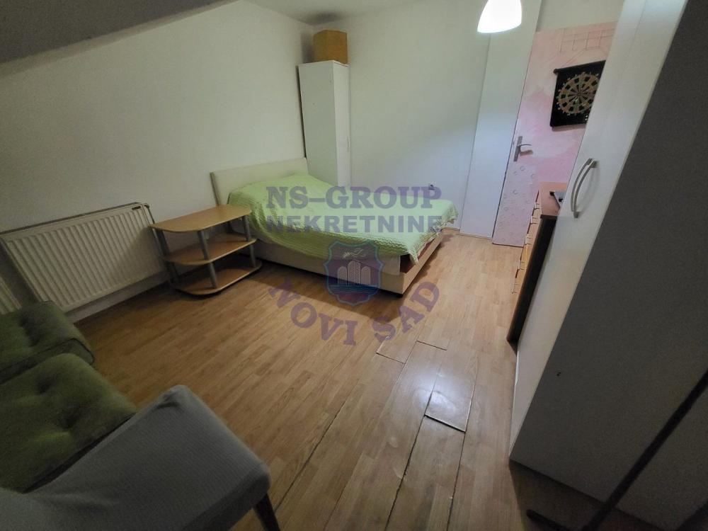 Slika 11 - Dvosoban, 57m2, Bulevar patrijarha Pavla (Somborski bulevar) Novi Sad