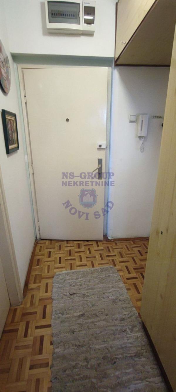 Slika 6 - Jednosoban, 37m2, Sajmište Novi Sad, sa terasom, ima lift