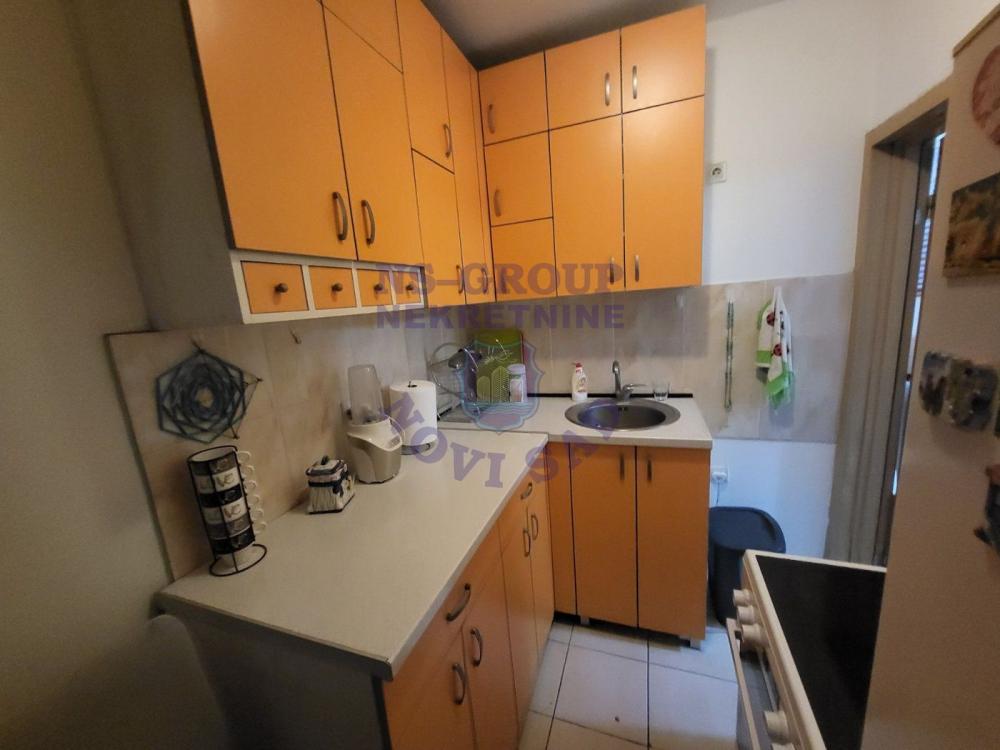 Slika 4 - Dvosoban, 57m2, Bulevar patrijarha Pavla (Somborski bulevar) Novi Sad, sa terasom