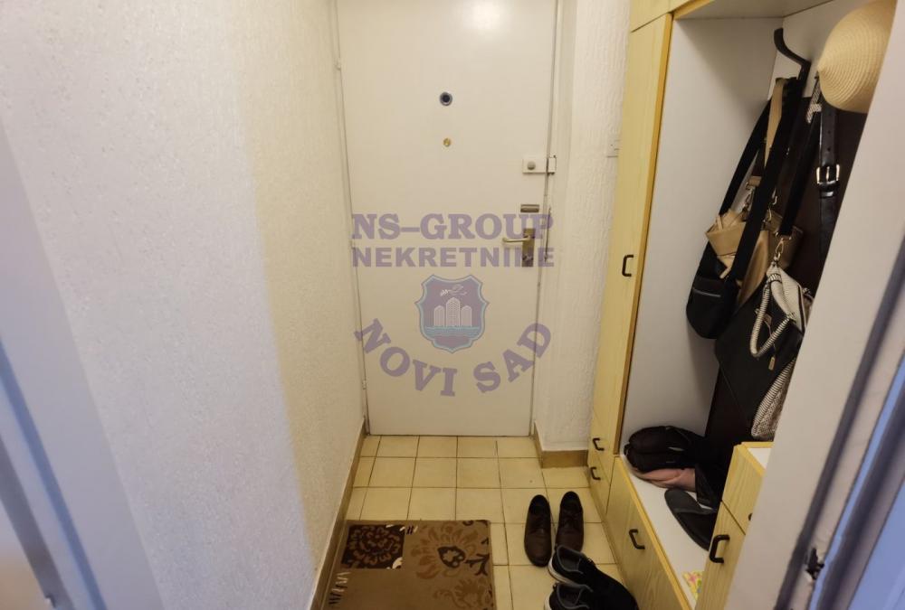 Slika 7 - Predstavljamo Vam komforan trosoban stan u jako lepom delu grada gde je sve na dohvat ruke.