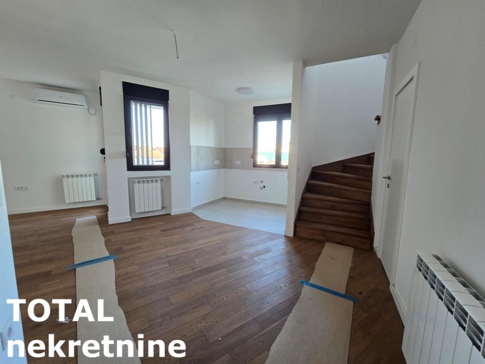 Slika 2 - Stan,NOVI SAD,GRBAVICA,kv: 96.00, € 263860, ID: 1101708