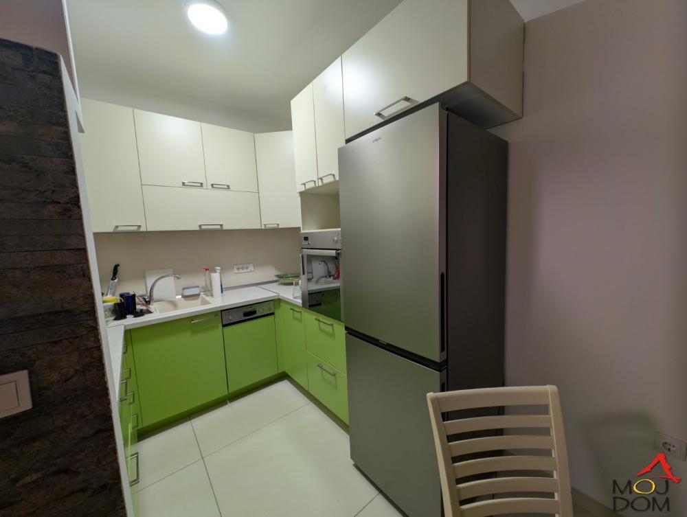 Slika 4 - Stan,NOVI SAD,SAJAM,kv: 119, € 278000, ID: 1029312