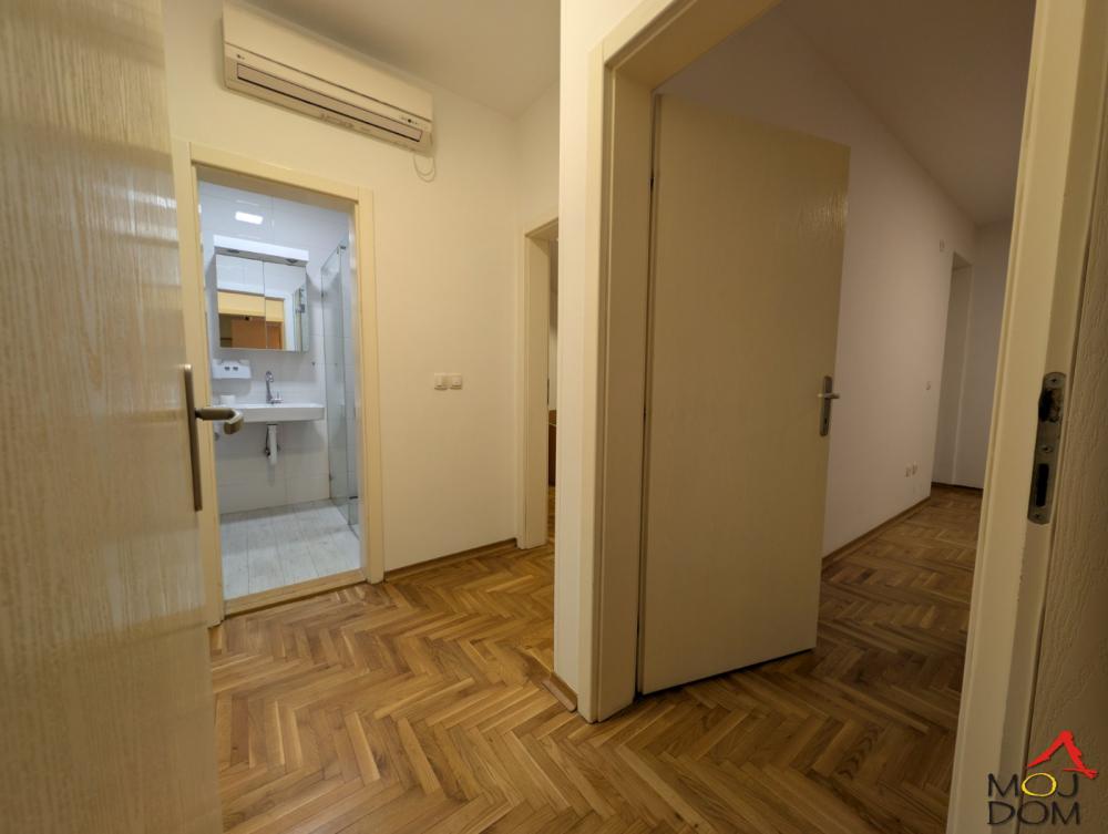 Slika 10 - Stan,NOVI SAD,SAJAM,kv: 119, € 278000, ID: 1029312