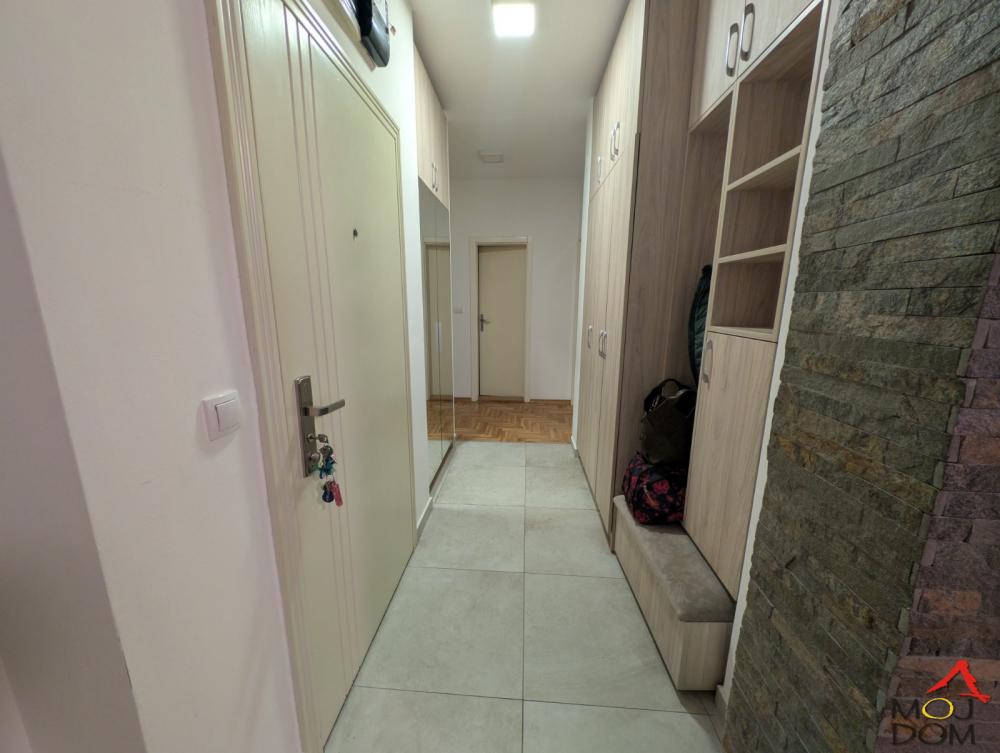 Slika 9 - Stan,NOVI SAD,SAJAM,kv: 119, € 278000, ID: 1029312