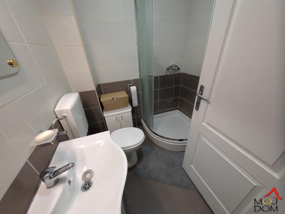 Slika 6 - Stan,NOVI SAD,KLISA,kv: 26, € 69950, ID: 1027811