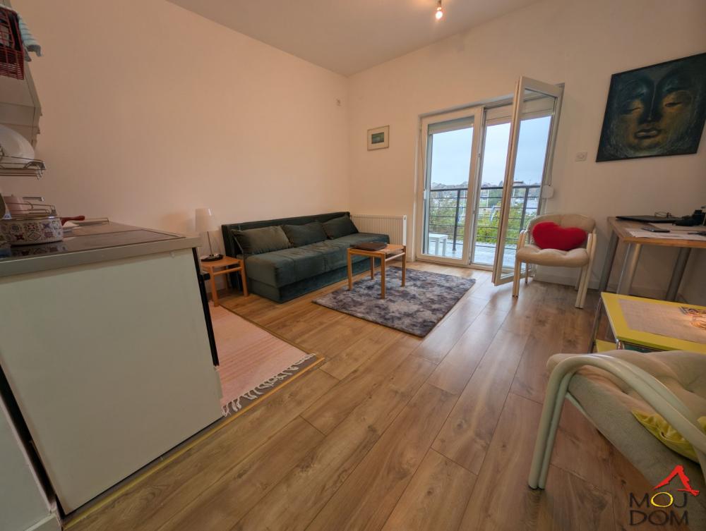 Slika 3 - Stan,NOVI SAD,KLISA,kv: 26, € 69950, ID: 1027811