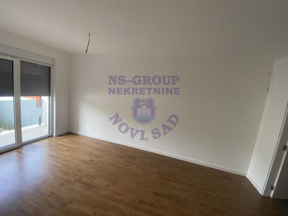 Slika 2 - Četvorosoban, 130m2, Novo naselje Novi Sad