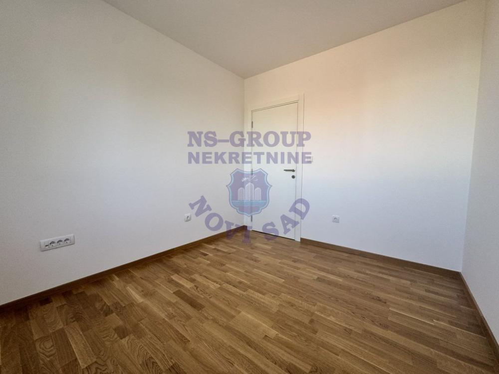 Slika 9 - NOVO - USELJIVO - UKNJIZENO - PDV - Četvorosoban!