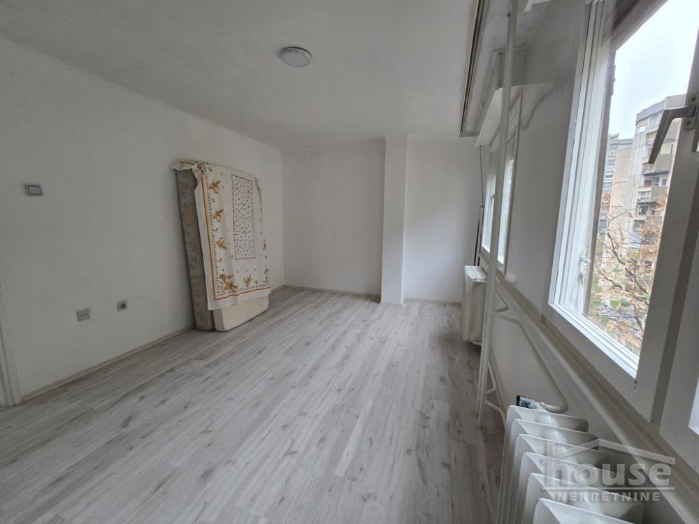 Slika 8 - Stan,NOVI SAD,LIMAN 3,kv: 78.00, € 218400, ID: 1064879