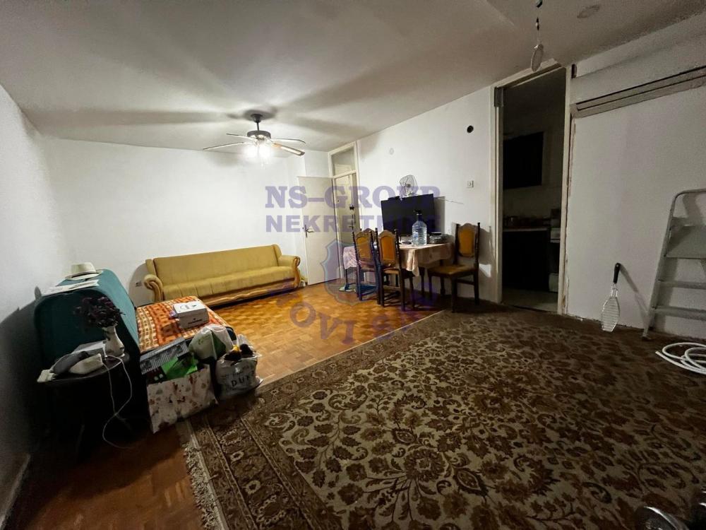 Slika 3 - Trosoban, 67m2, Liman 4 Novi Sad, sa terasom, ima lift