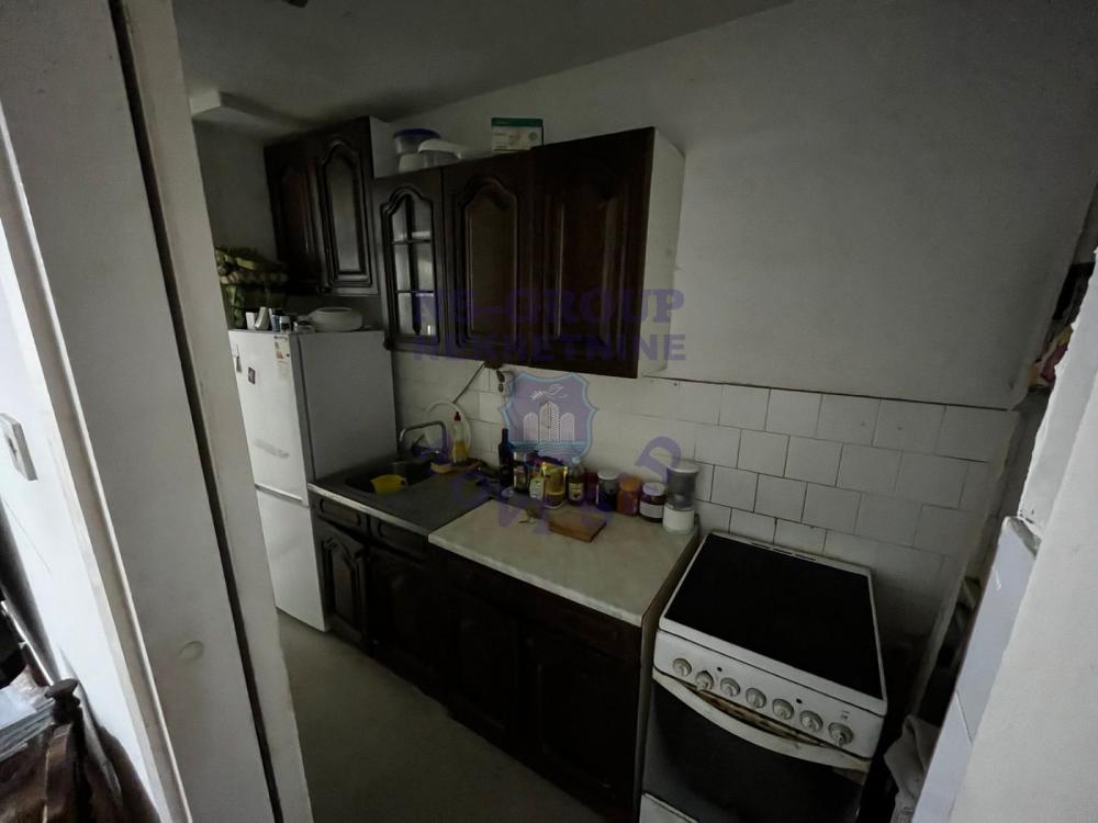 Slika 4 - Trosoban, 67m2, Liman 4 Novi Sad, sa terasom, ima lift