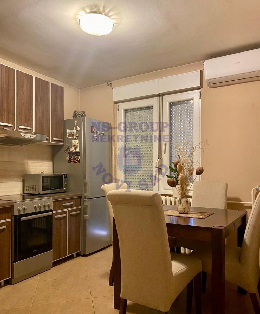 Slika 3 - Dvosoban,odlican,Zeleznicka stanica