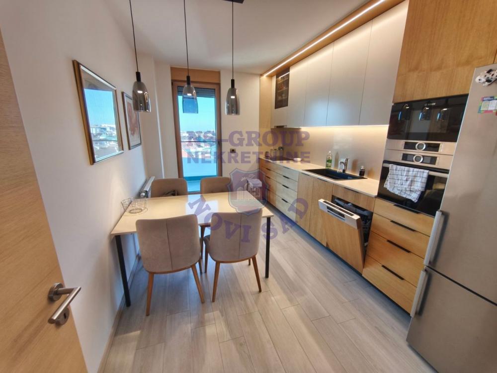 Slika 3 - Prodaja stana, 139m2, sa terasom, ima lift