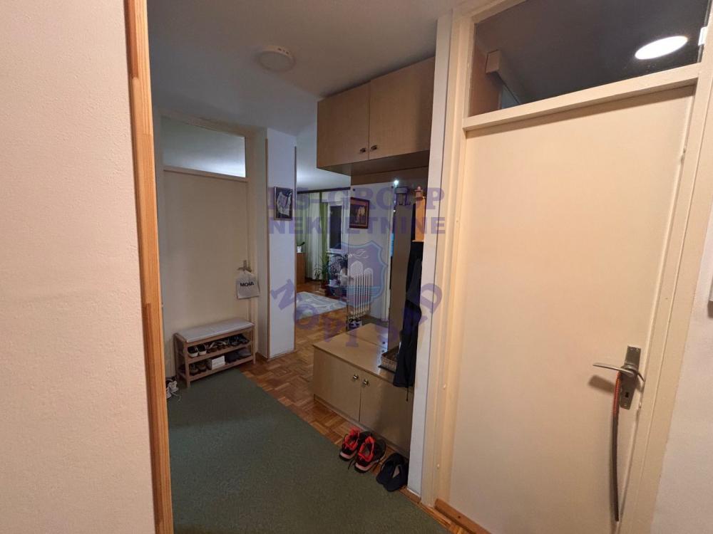 Slika 0 - Trosoban,odlican,sjajan,Nova Detelinara