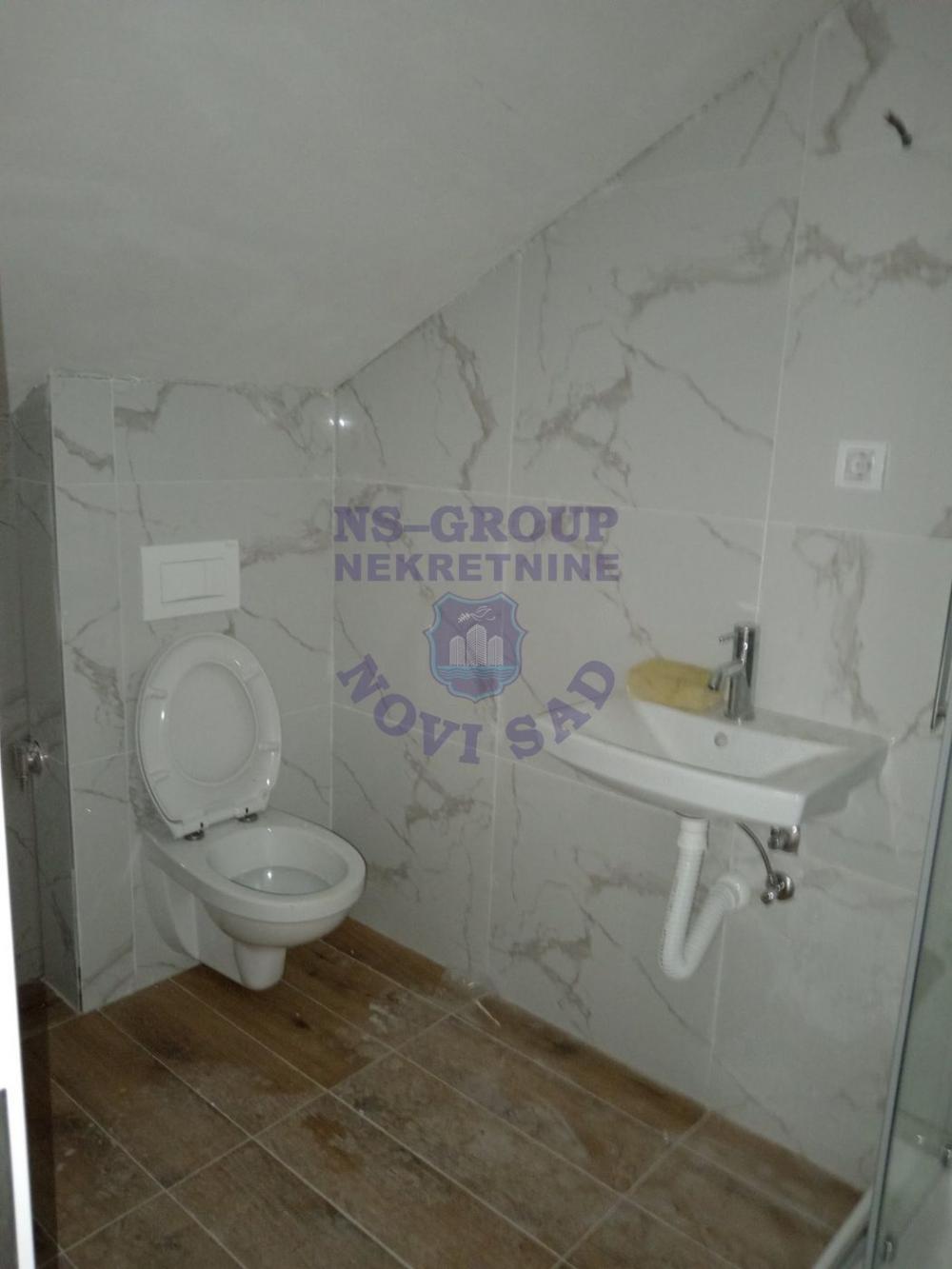 Slika 1 - Dvoiposoban, 63m2, Petrovaradin Novi Sad