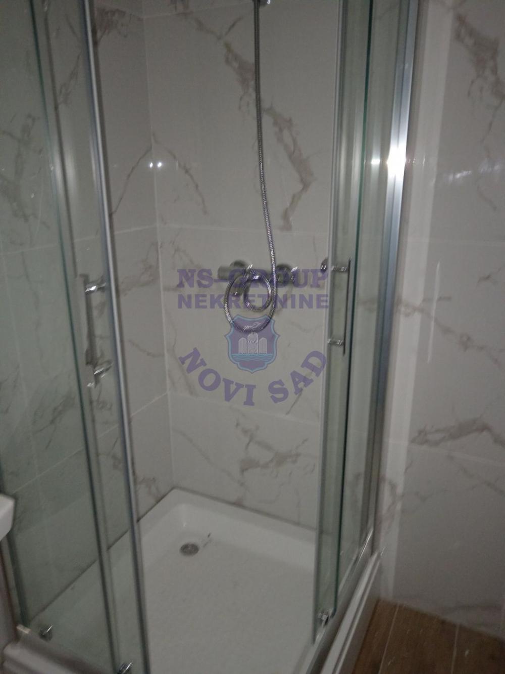 Slika 3 - Dvoiposoban, 63m2, Petrovaradin Novi Sad