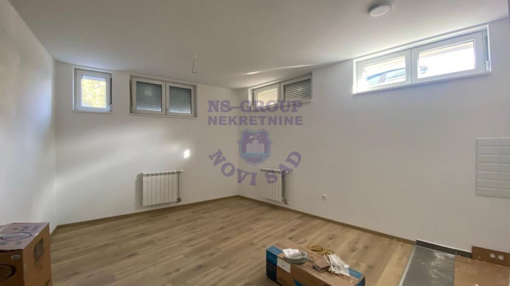 Slika 1 - Dvoiposoban, 50m2, Petrovaradin Novi Sad