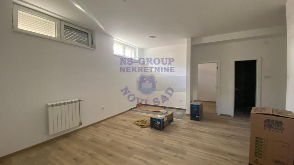 Slika 2 - Dvoiposoban, 50m2, Petrovaradin Novi Sad