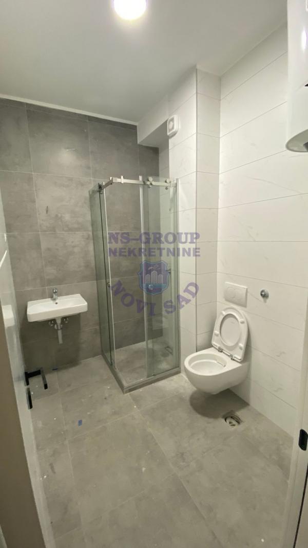 Slika 3 - Dvoiposoban, 50m2, Petrovaradin Novi Sad