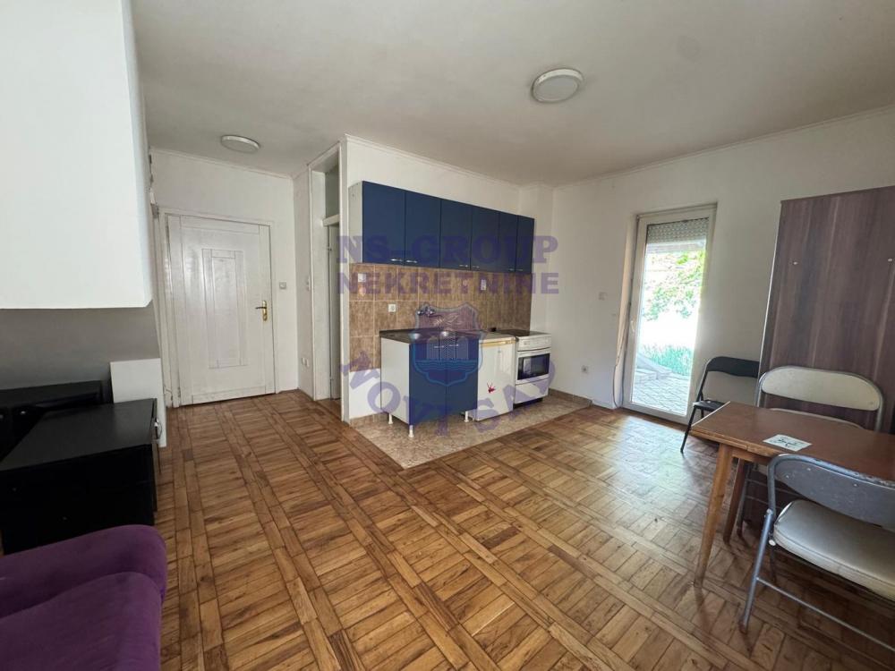 Slika 6 - Jednosoban, 33m2, Telep Novi Sad