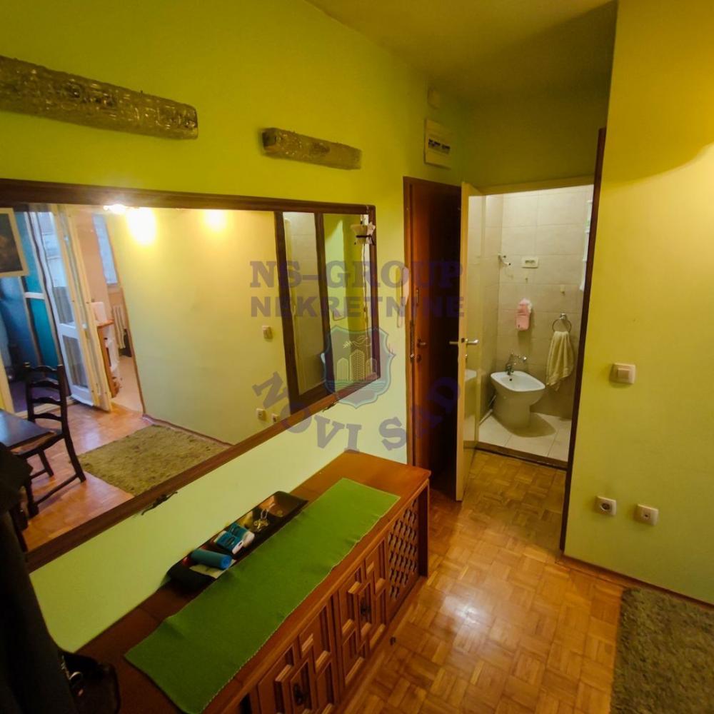 Slika 3 - Dvosoban, 42m2, Beogradski kej Novi Sad