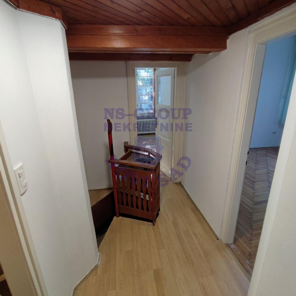 Slika 3 - Trosoban, 107m2, Beogradski kej Novi Sad