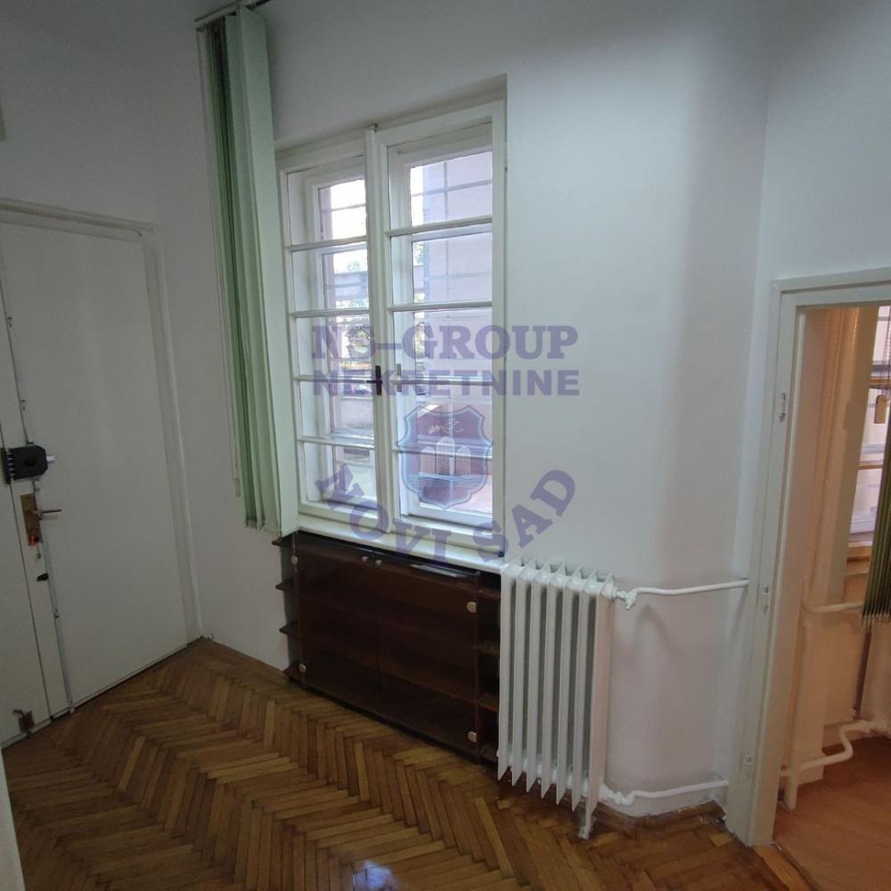 Slika 4 - Trosoban, 107m2, Beogradski kej Novi Sad