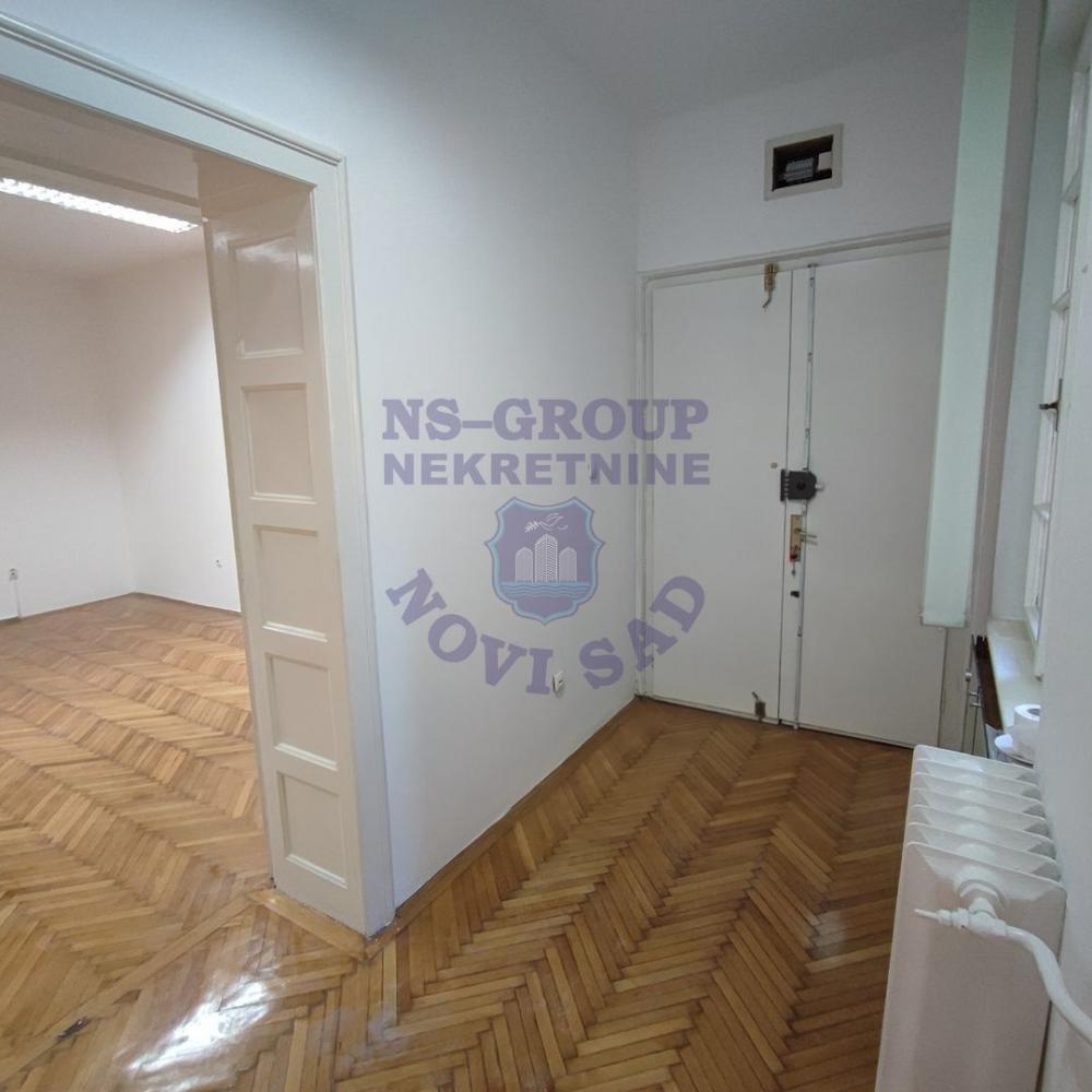 Slika 6 - Trosoban, 107m2, Beogradski kej Novi Sad