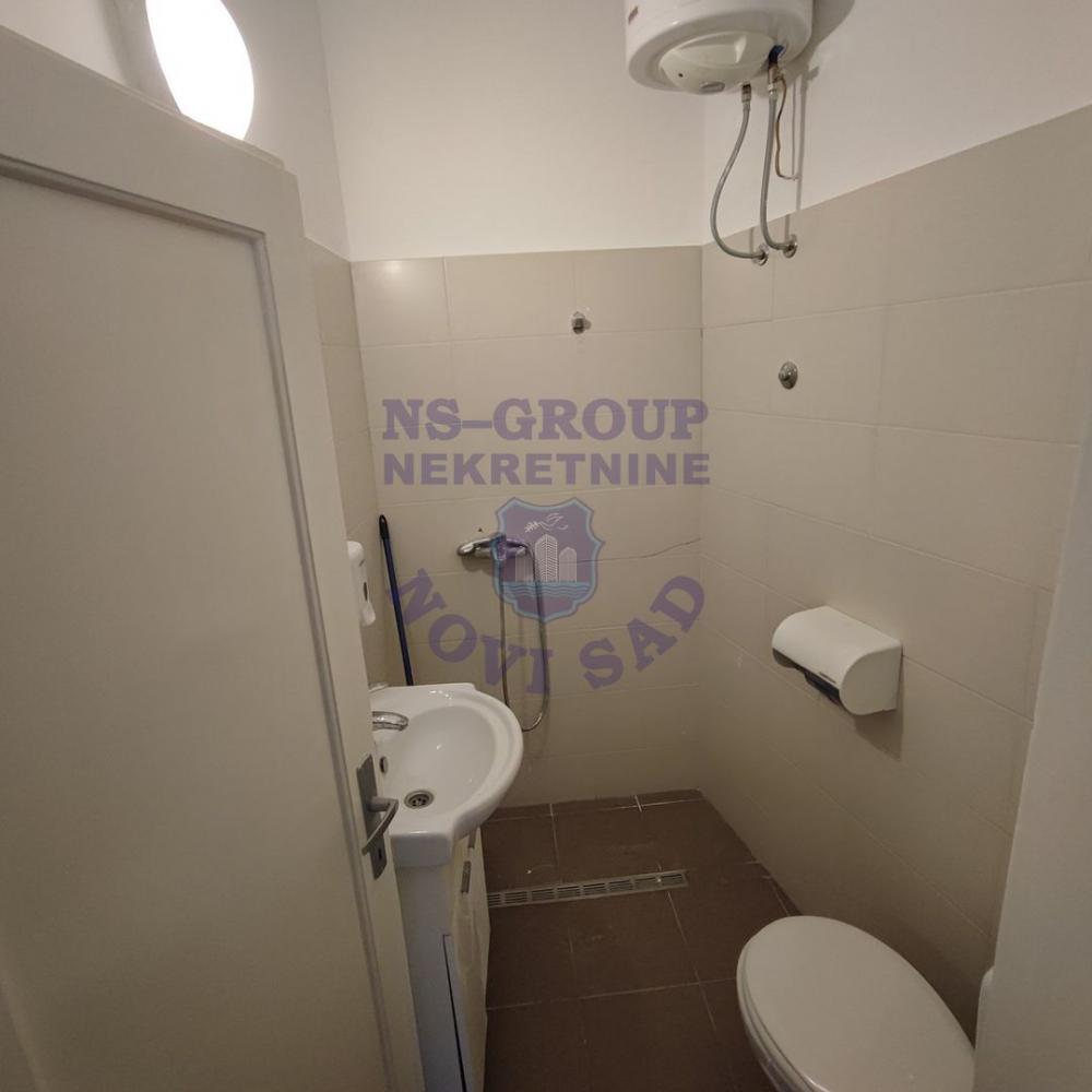 Slika 9 - Trosoban, 107m2, Beogradski kej Novi Sad