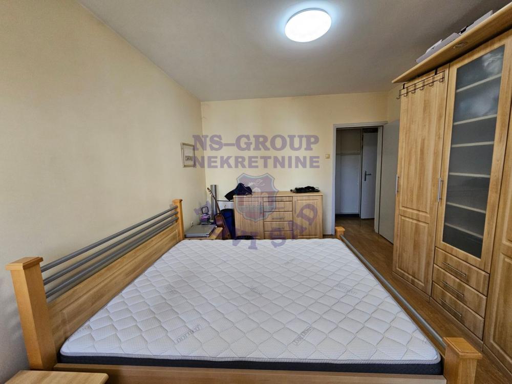 Slika 3 - Četvorosoban, 91m2, Salajka (Partizanska ulica) Novi Sad