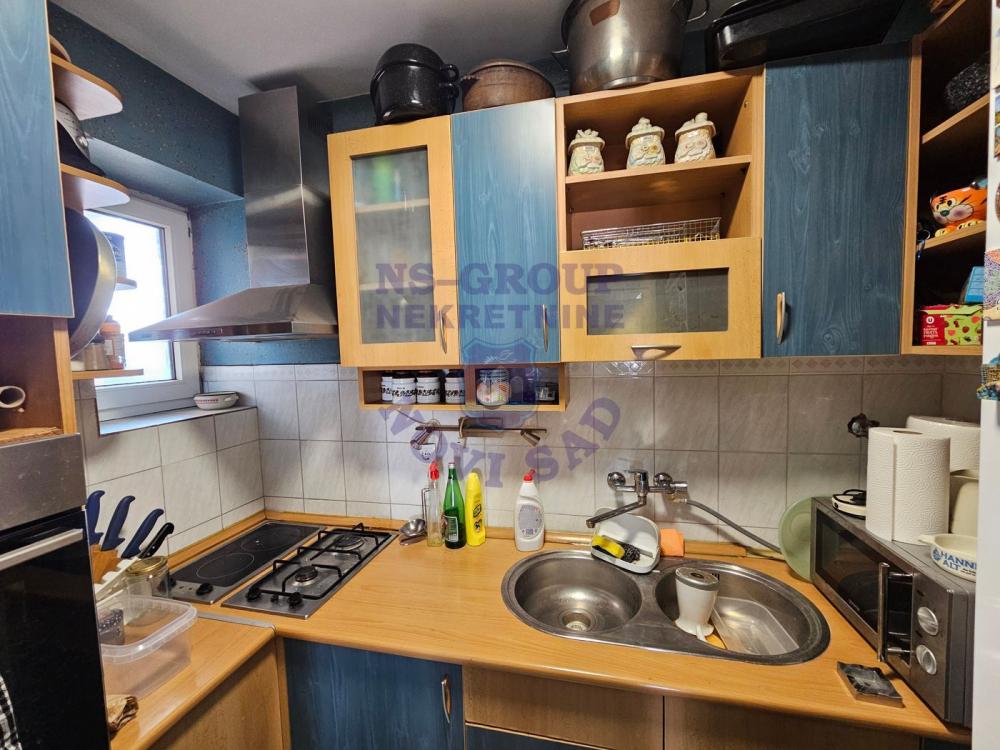 Slika 4 - Četvorosoban, 91m2, Salajka (Partizanska ulica) Novi Sad