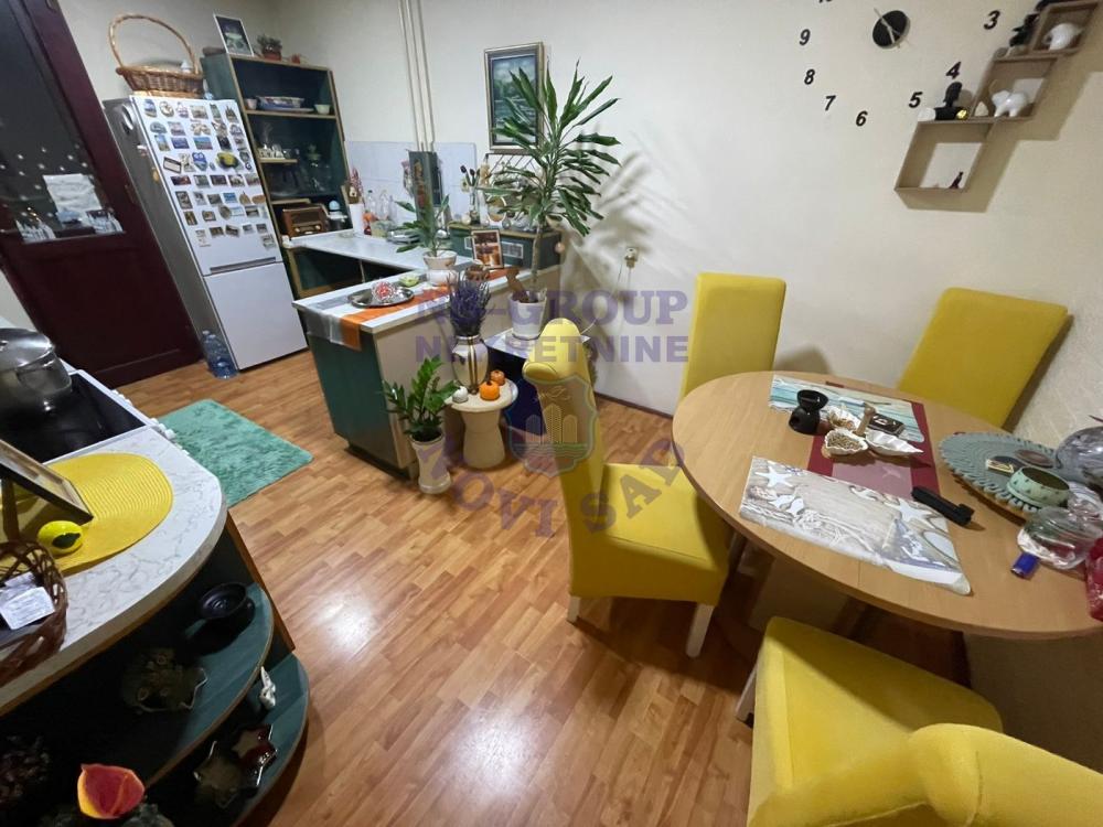 Slika 6 - ODLIČAN dvosoban stan na Detelinari 51m2