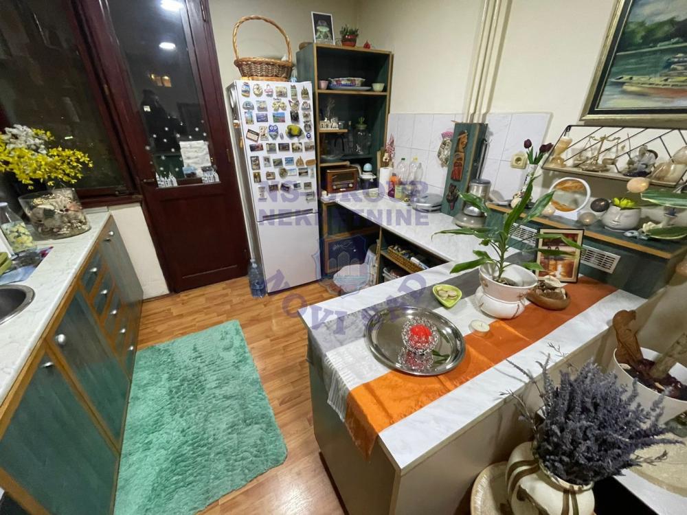 Slika 5 - ODLIČAN dvosoban stan na Detelinari 51m2