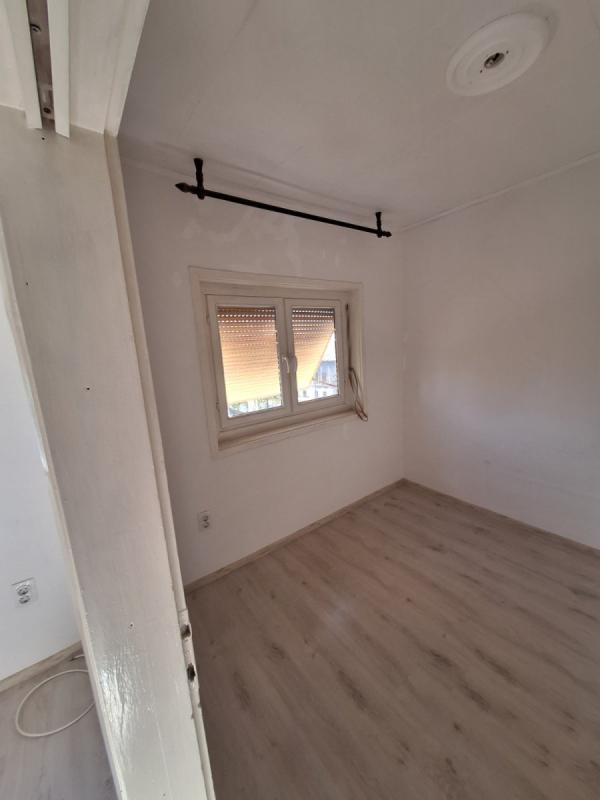 Slika 3 - Stan,NOVI SAD,PODBARA,kv: 29.00, € 71100, ID: 1058950