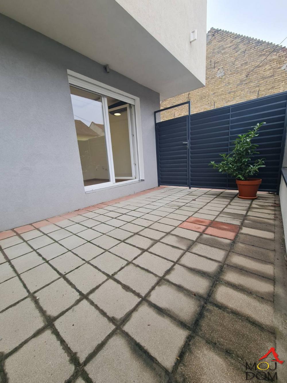 Slika 8 - Stan,NOVI SAD,TELEP,kv: 23, € 64850, ID: 1031357