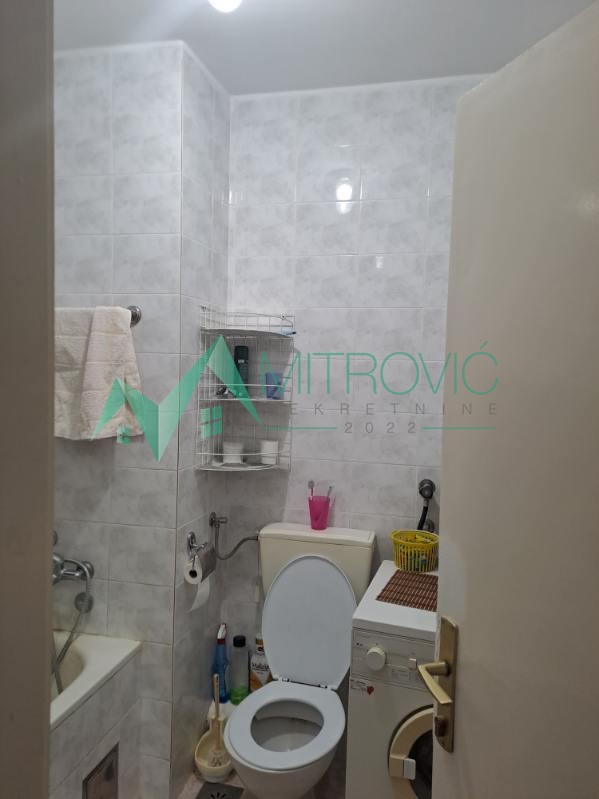 Slika 6 - Jednosoban stan površine 34 m² u mirnom delu Novog Naselja. 