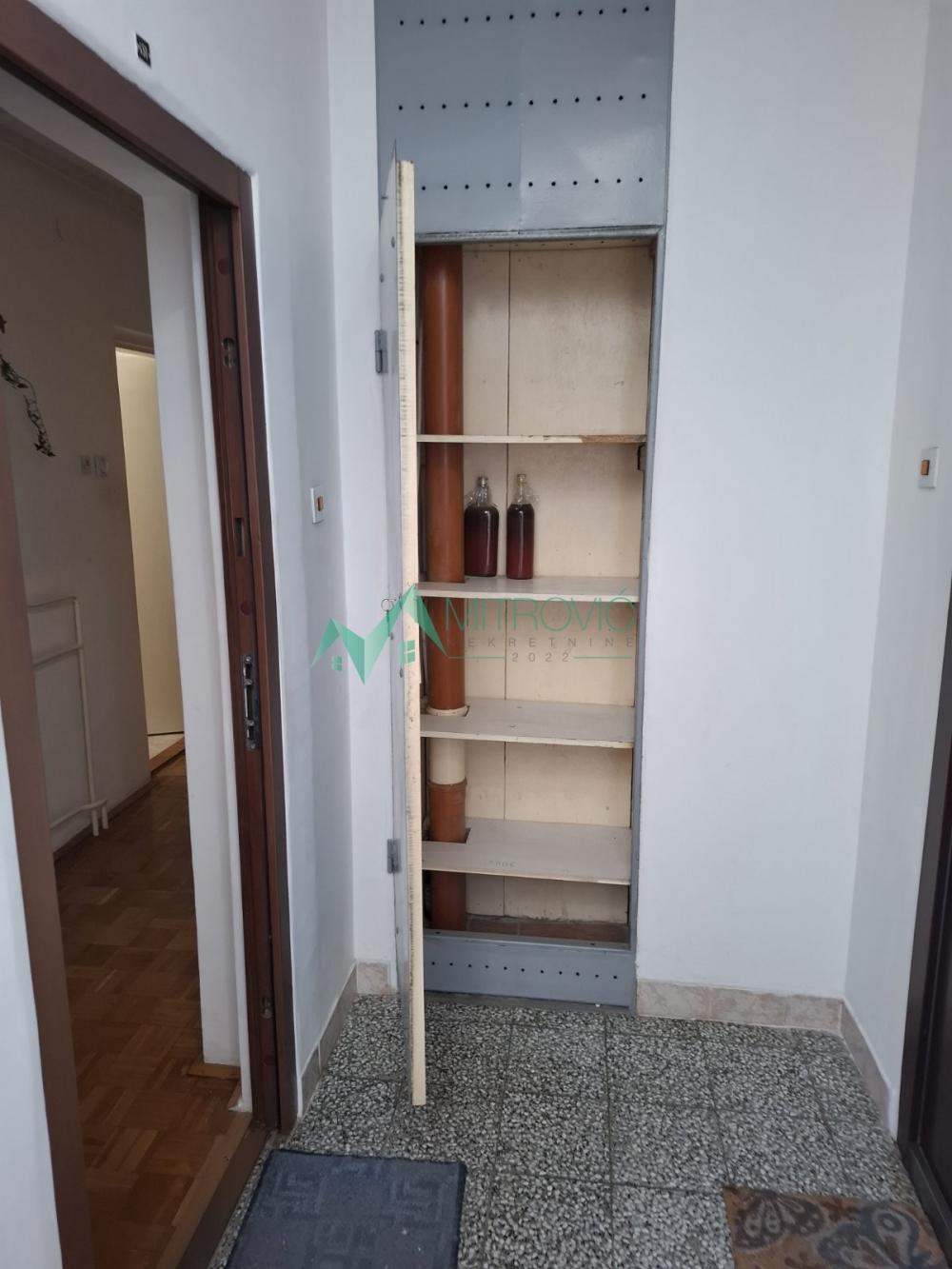 Slika 4 - Jednosoban stan površine 34 m² u mirnom delu Novog Naselja. 