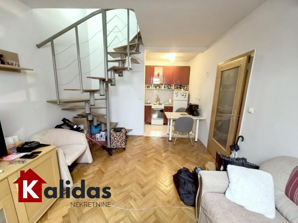 Slika 2 - Stan,NOVI SAD,CENTAR,kv: 49, € 159650, ID: 1008298