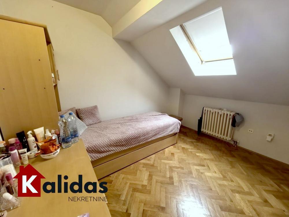 Slika 8 - Stan,NOVI SAD,CENTAR,kv: 49, € 159650, ID: 1008298