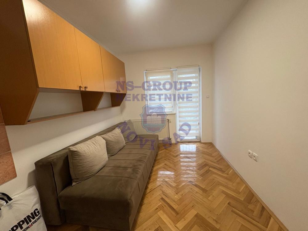 Slika 4 - Garsonjera u centru grada - 20m2 ! 