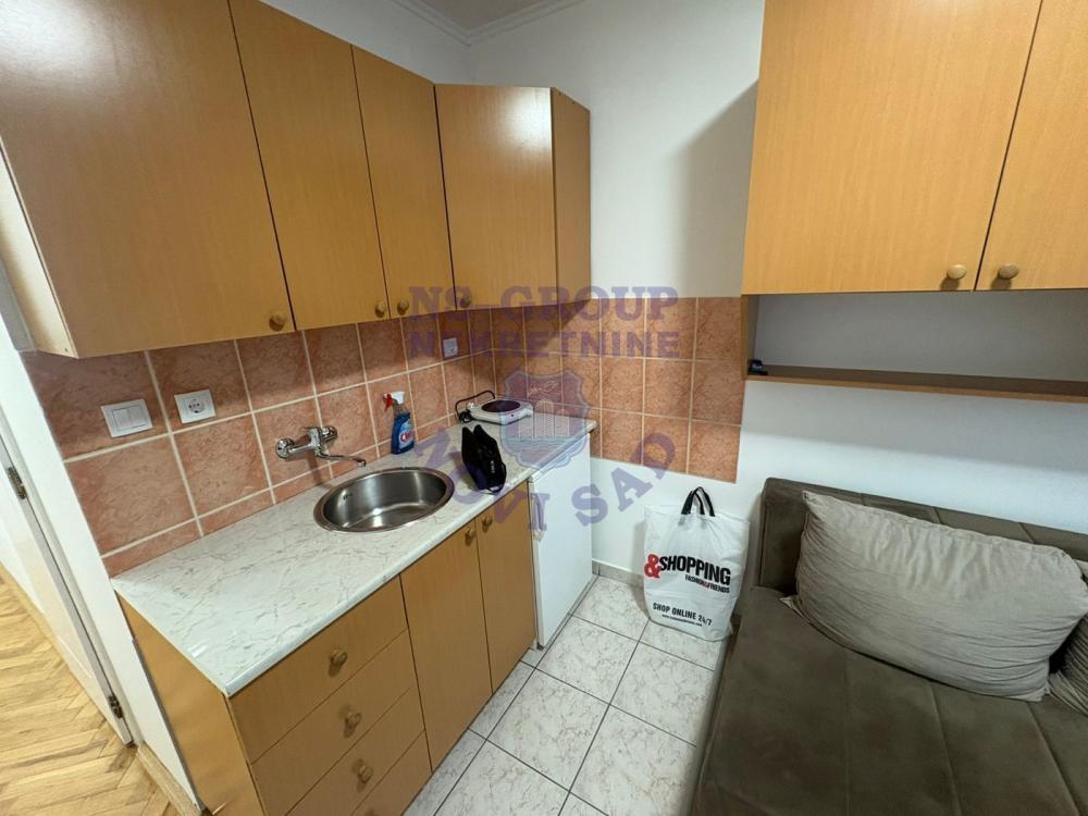 Slika 5 - Garsonjera u centru grada - 20m2 ! 