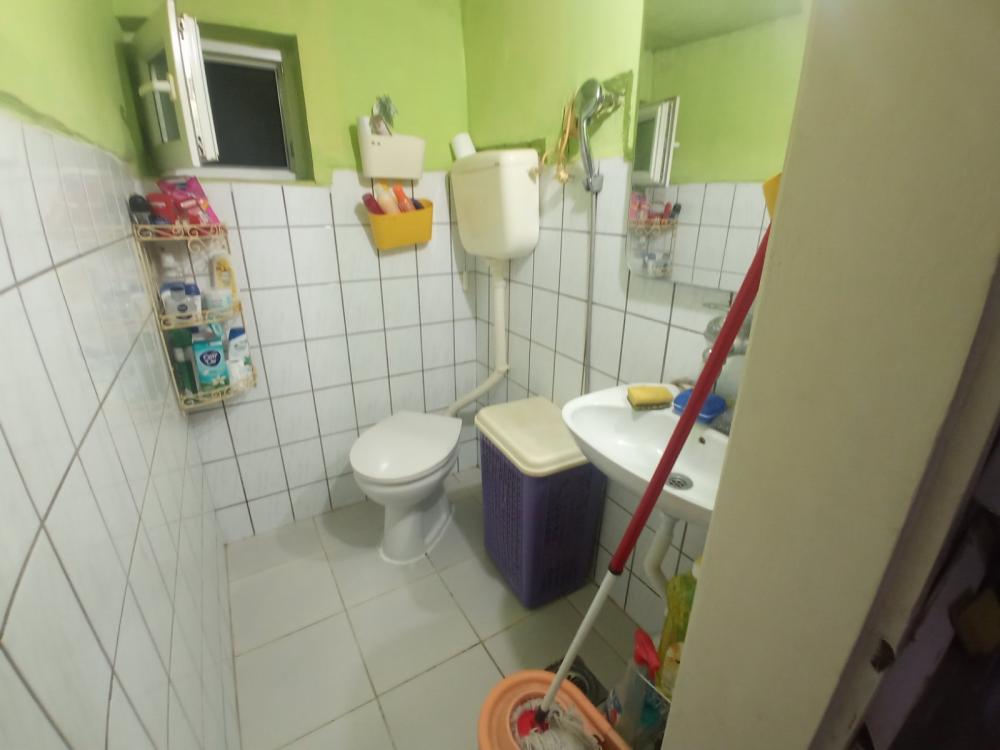 Slika 2 - Dvorišni stan u centru grada !