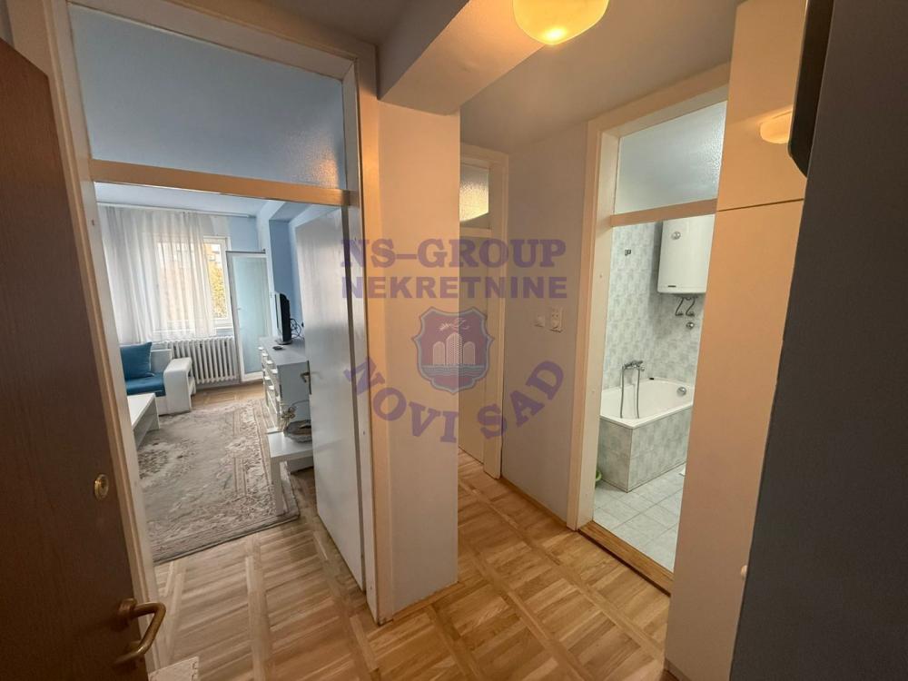 Slika 1 - Dvosoban,odlican,Bulevar Oslobodjenja