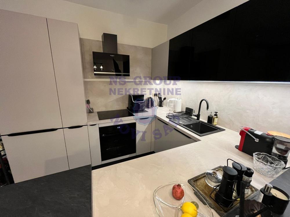 Slika 0 - Trosoban,renoviran,odlican,Grbavica