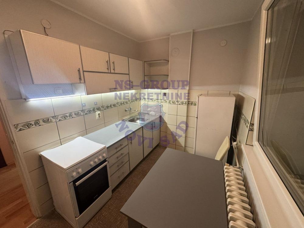 Slika 4 - Jednosoban,odlican,Novo Naselje