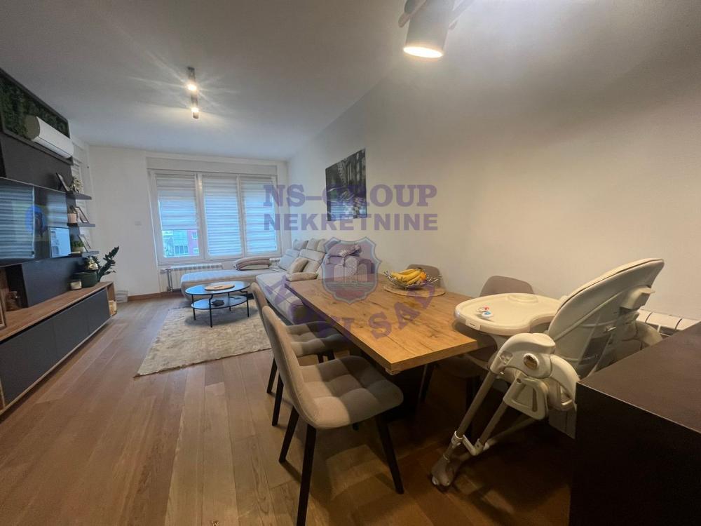 Slika 3 - Trosoban,odlican,namesten,Bulevar Evrope