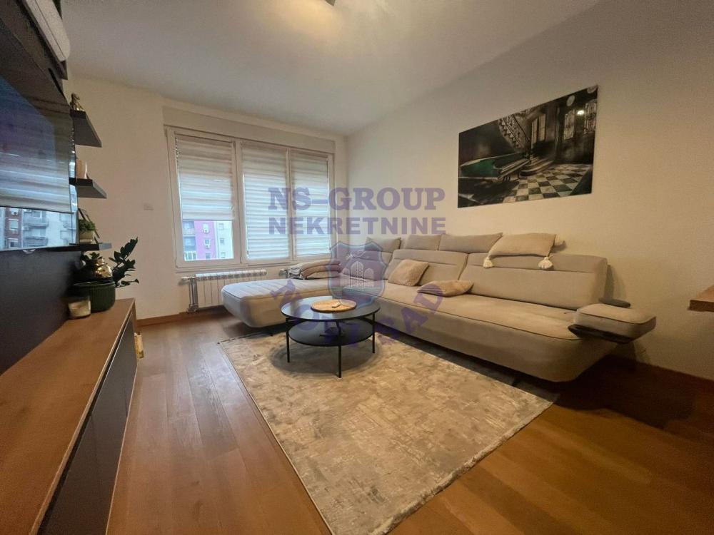 Slika 4 - Trosoban,odlican,namesten,Bulevar Evrope