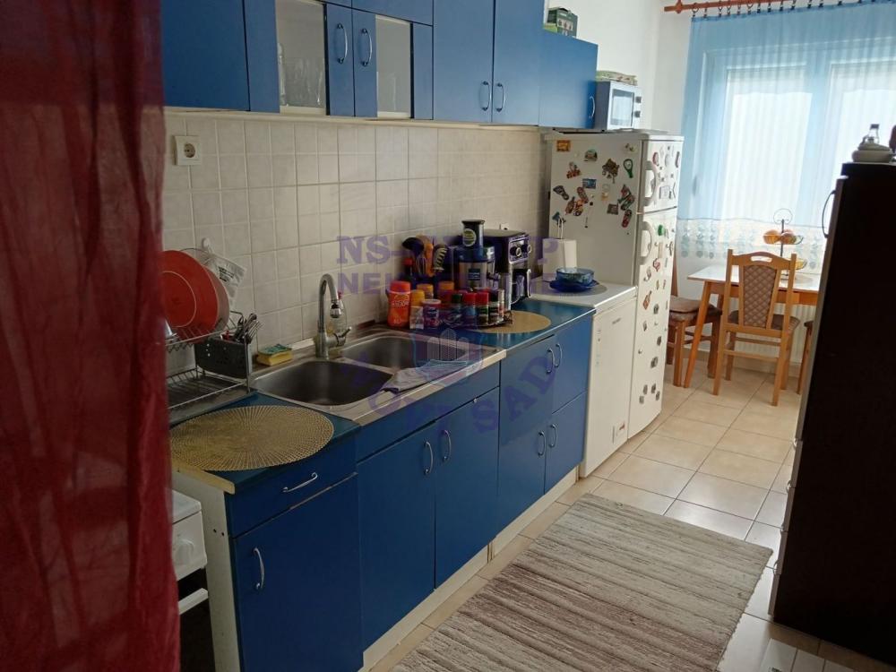 Slika 3 - Dvoiposoban,odlican,Grbavica