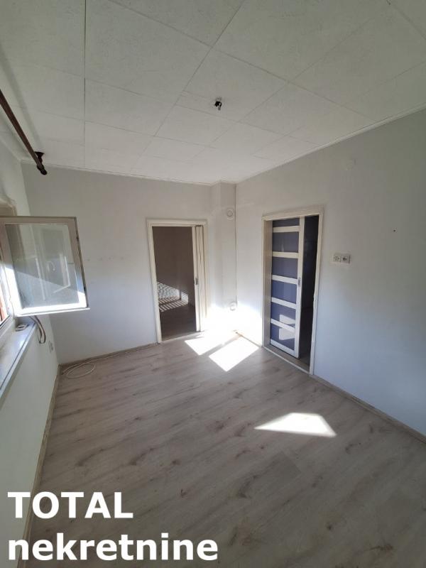 Slika 1 - Stan,NOVI SAD,PODBARA,kv: 29.00, € 69000, ID: 1101712